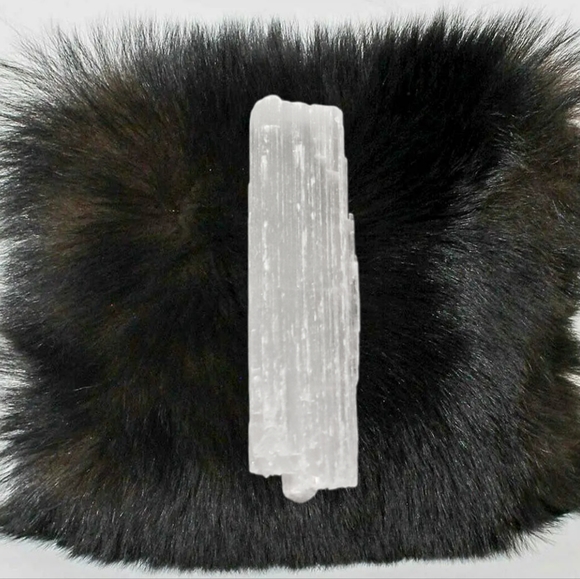 💥 $5 with any Purchase. Natural Selenite Wand. Selenite Promotes Peace, Calm - Picture 3 of 3